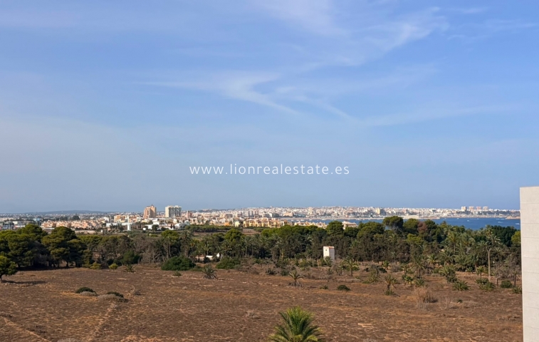 Resale - Apartment / flat - Punta Prima