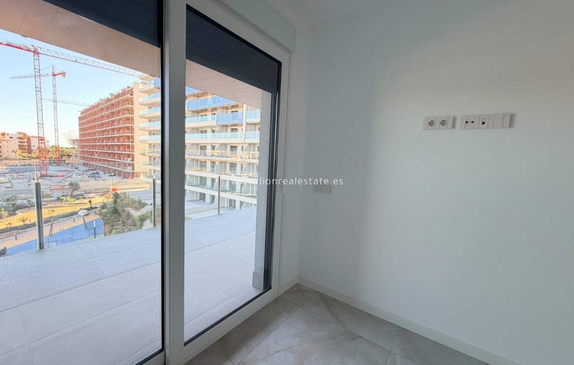 Resale - Apartment / flat - Punta Prima