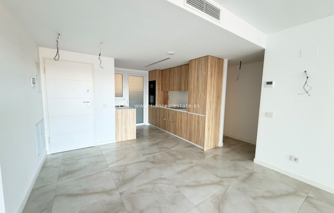 Resale - Apartment / flat - Punta Prima