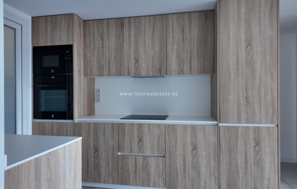 Resale - Apartment / flat - Punta Prima