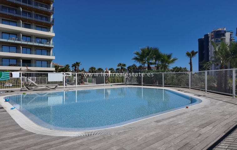 Resale - Apartment / flat - Punta Prima
