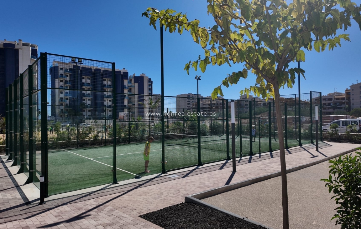 Resale - Apartment / flat - Punta Prima