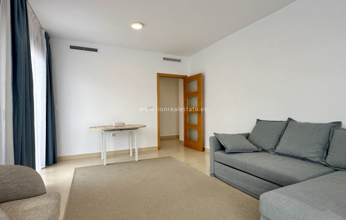 Resale - Apartment / flat - San Miguel de Salinas