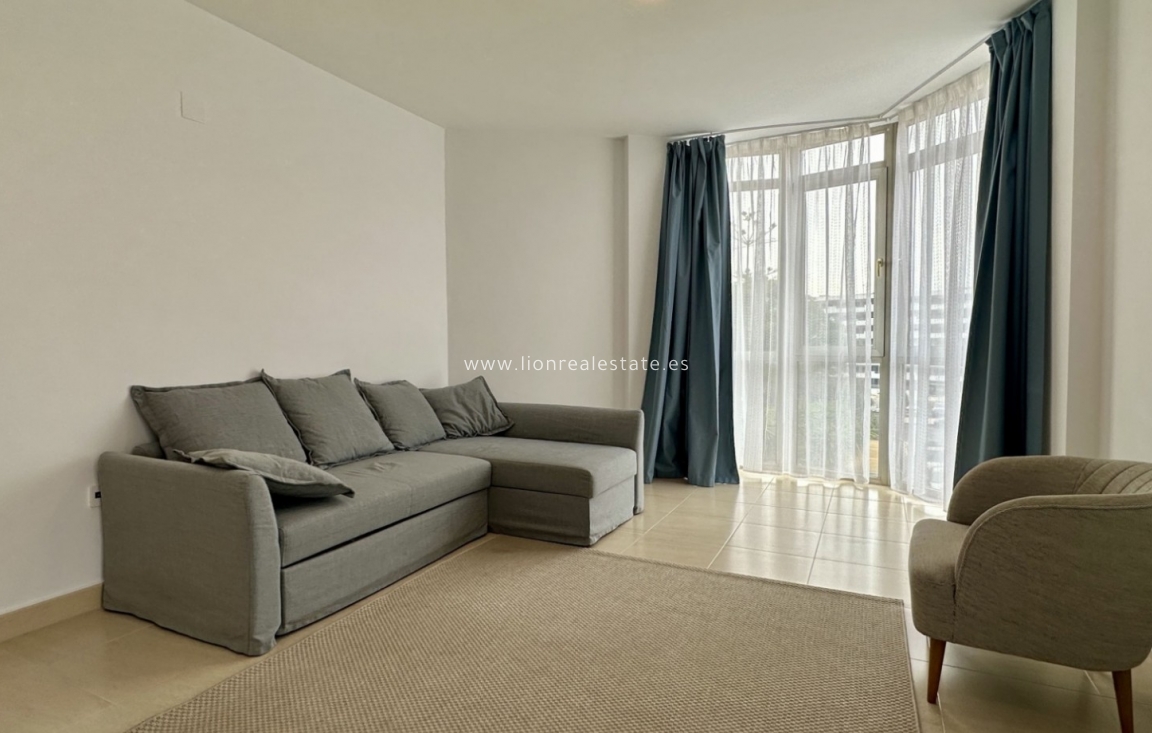 Resale - Apartment / flat - San Miguel de Salinas