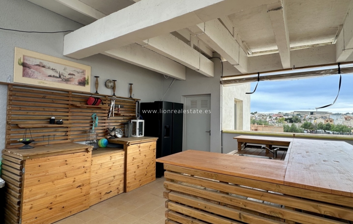 Resale - Apartment / flat - San Miguel de Salinas