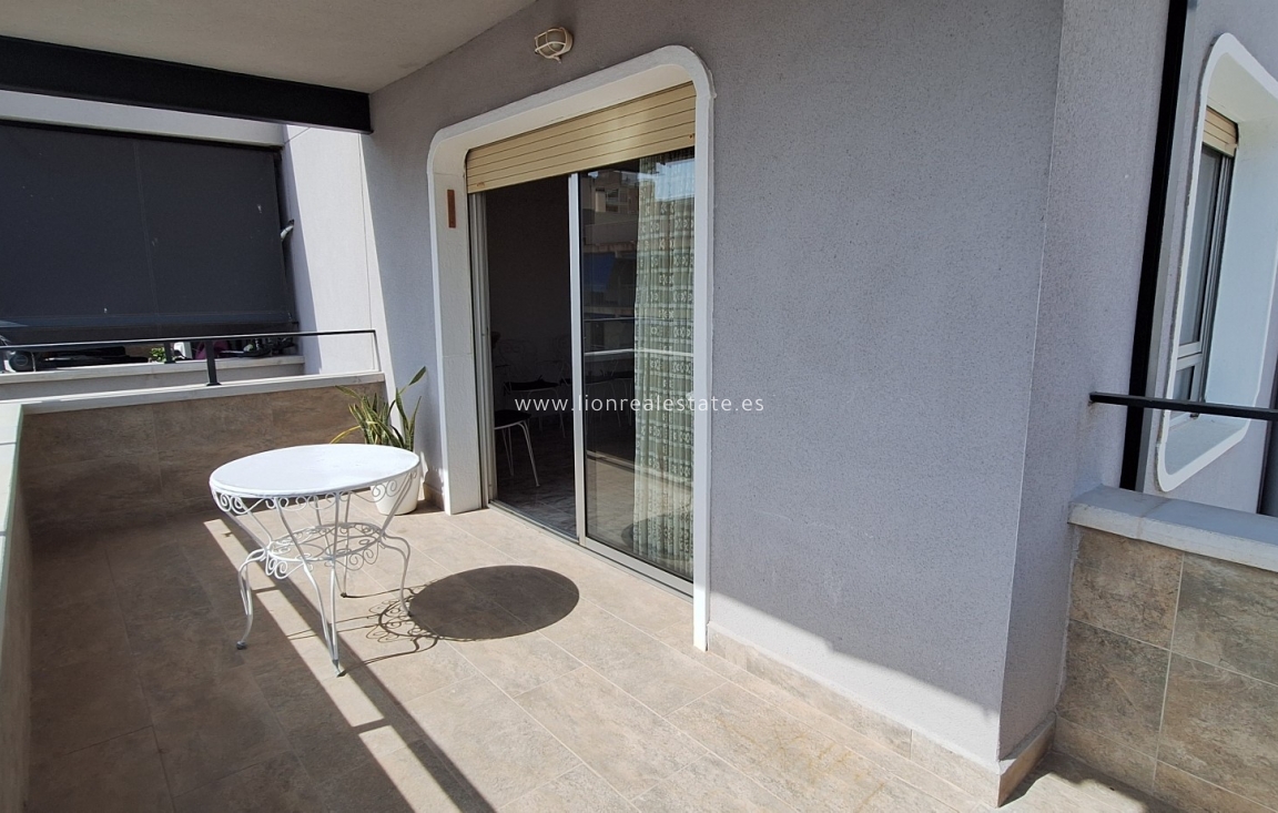 Resale - Apartment / flat - Santa Pola - Gran Playa