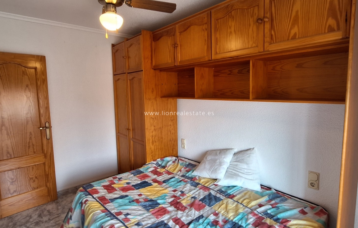 Resale - Apartment / flat - Santa Pola - Gran Playa