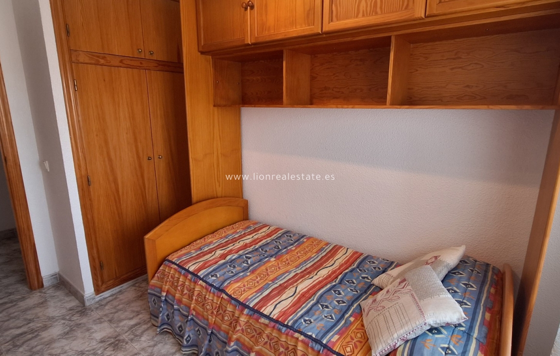 Resale - Apartment / flat - Santa Pola - Gran Playa