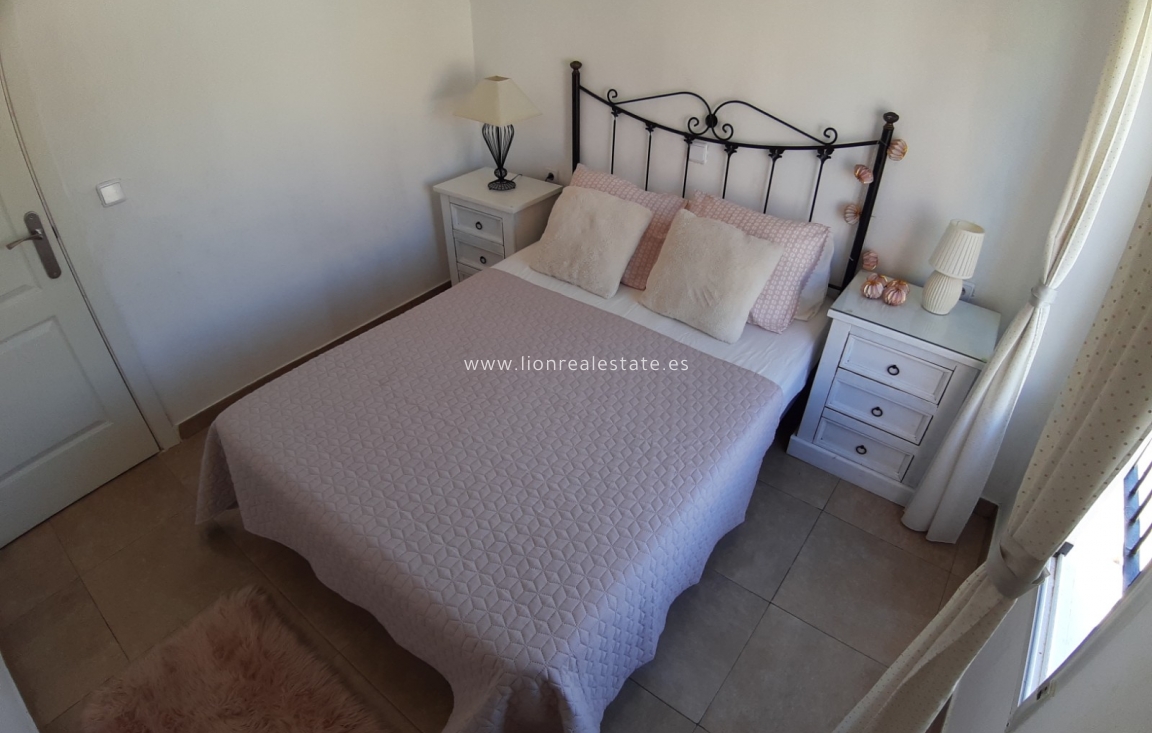 Resale - Apartment / flat - Santa Pola - Santiago Bernabeu