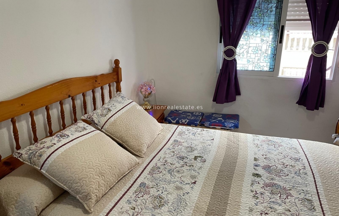 Resale - Apartment / flat - Torrevieja - Centro