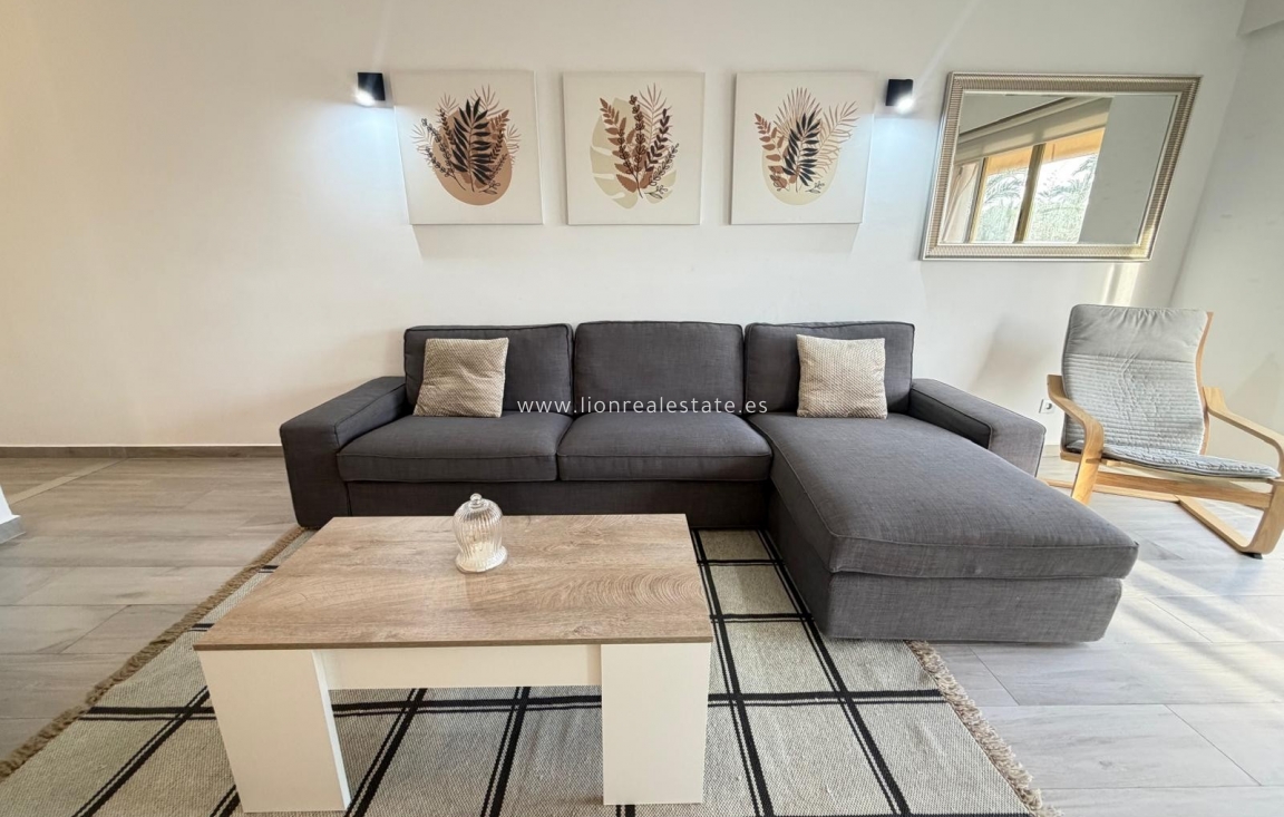 Resale - Apartment / flat - Torrevieja - Centro