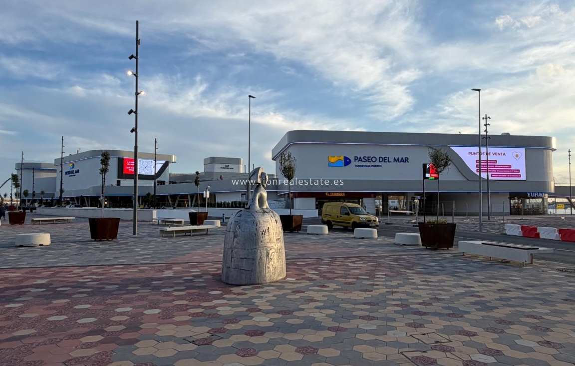 Resale - Apartment / flat - Torrevieja - Centro