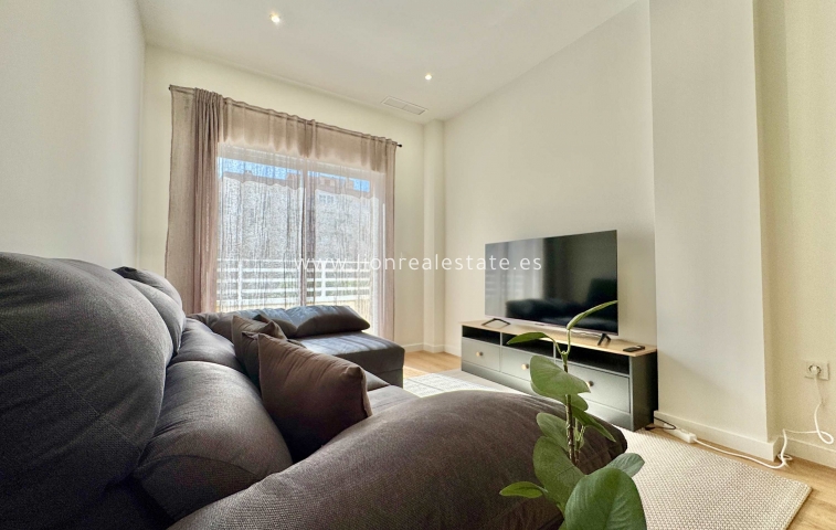 Resale - Apartment / flat - Torrevieja - Centro