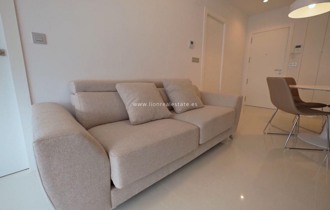 Resale - Apartment / flat - Torrevieja - Centro