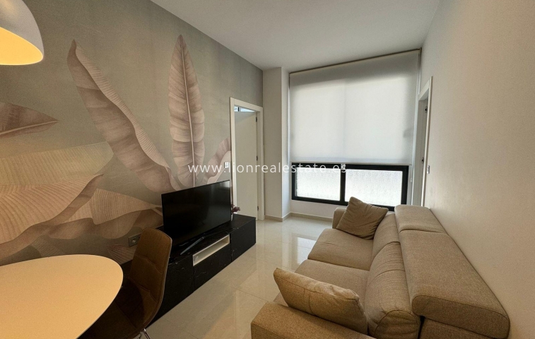 Resale - Apartment / flat - Torrevieja - Centro