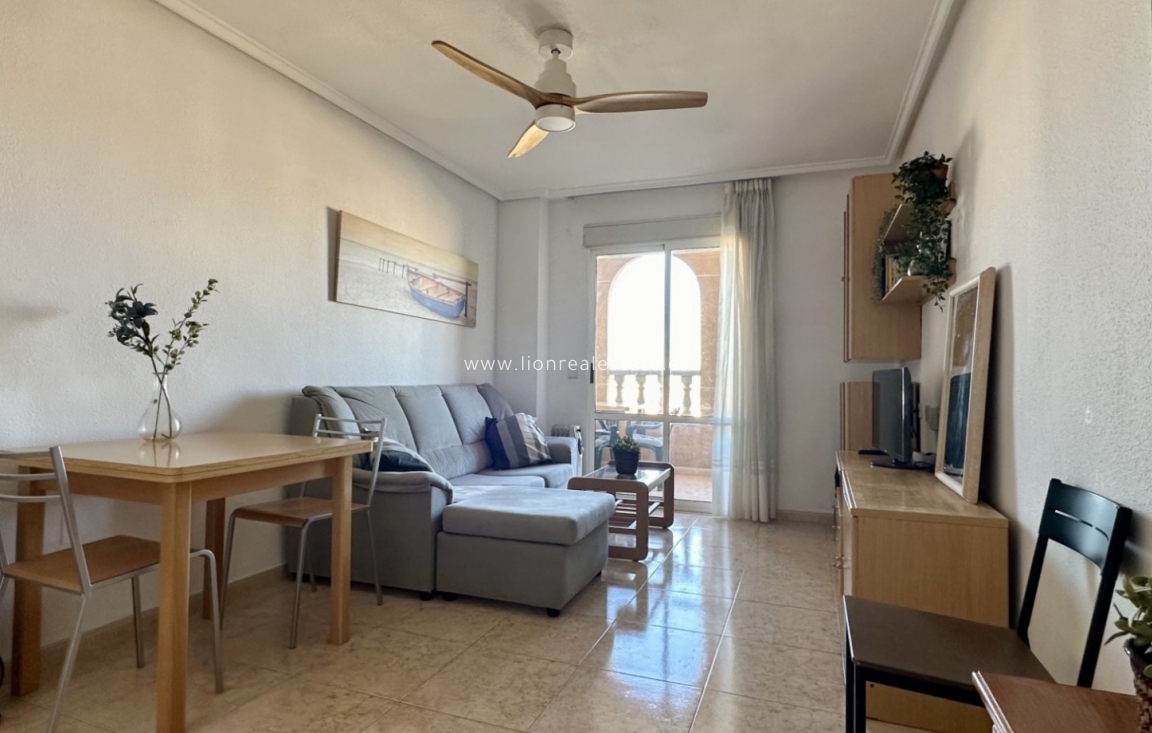 Resale - Apartment / flat - Torrevieja - El Molino