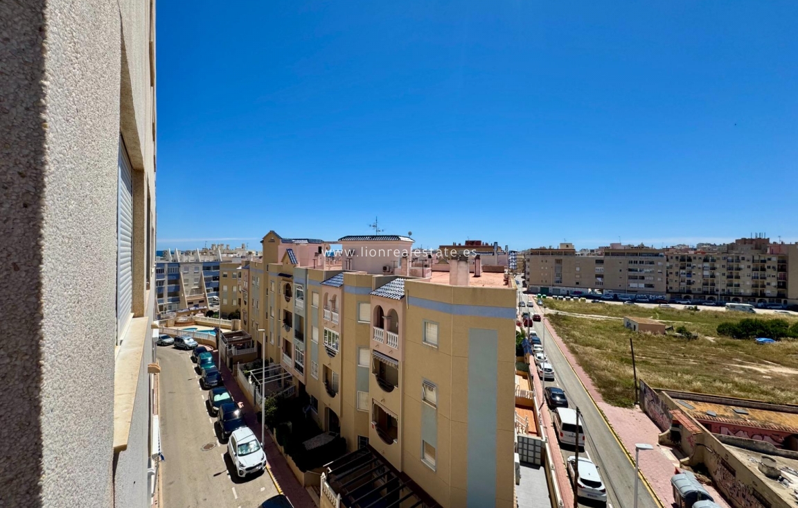 Resale - Apartment / flat - Torrevieja - Gaspar Perrelló