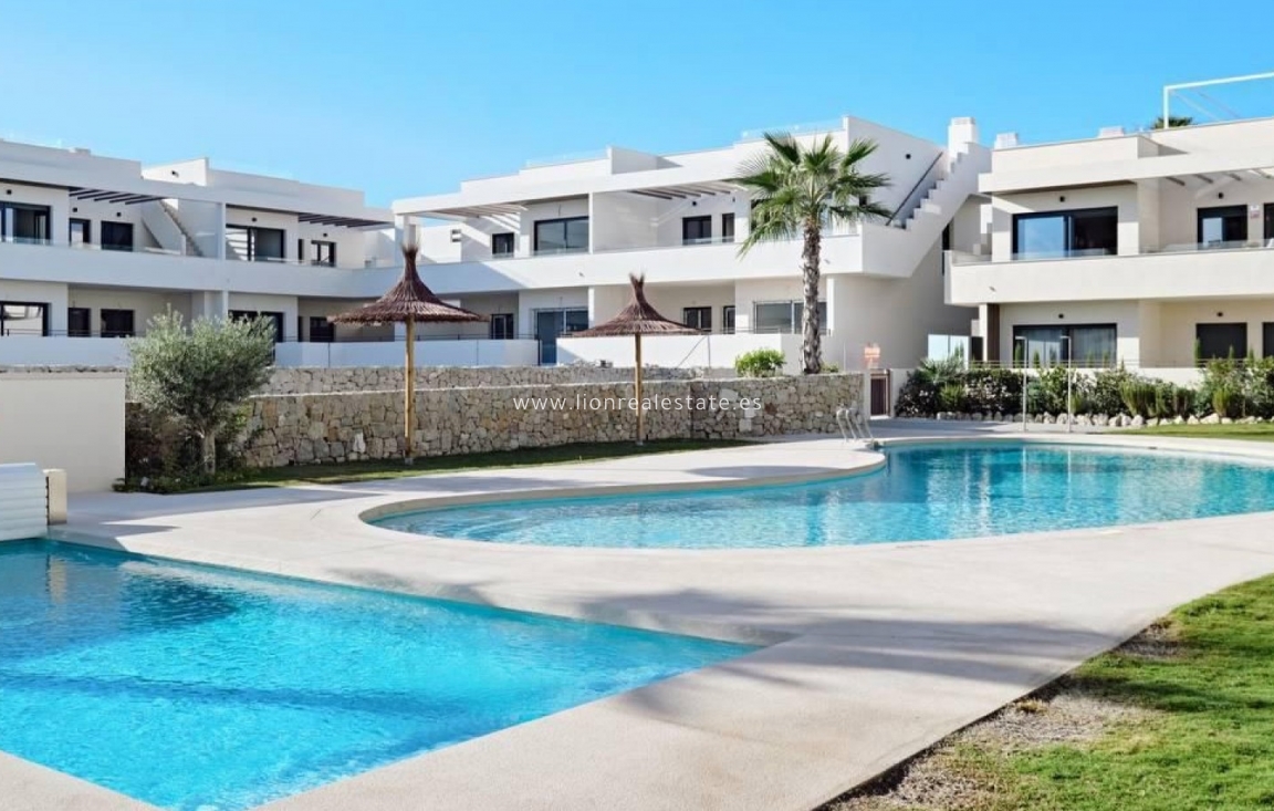 Resale - Apartment / flat - Torrevieja - La Veleta