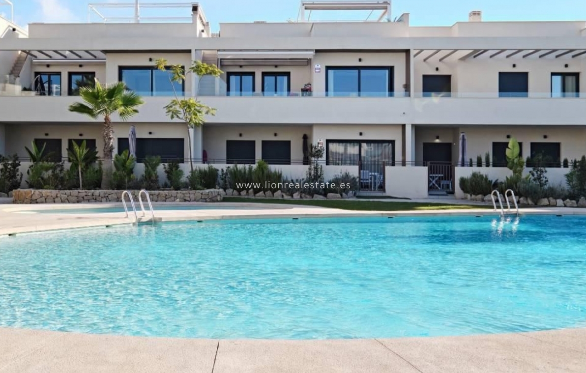 Resale - Apartment / flat - Torrevieja - La Veleta