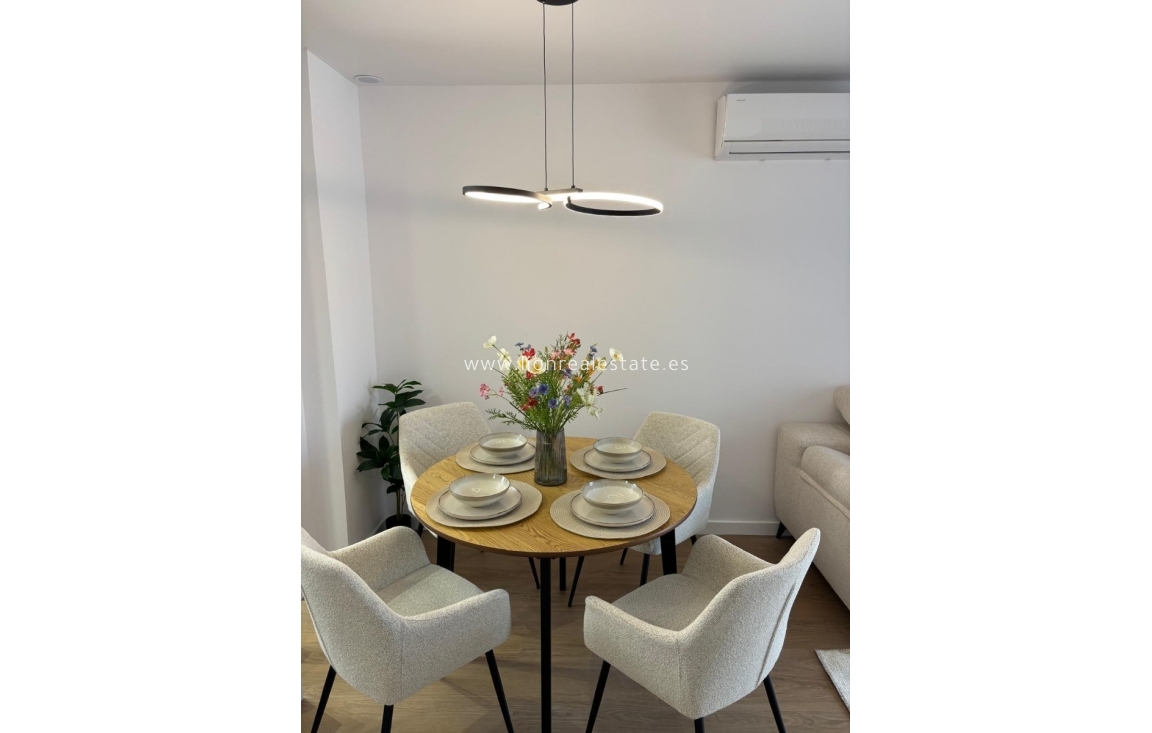 Resale - Apartment / flat - Torrevieja - Nueva Torrevieja - Aguas Nuevas