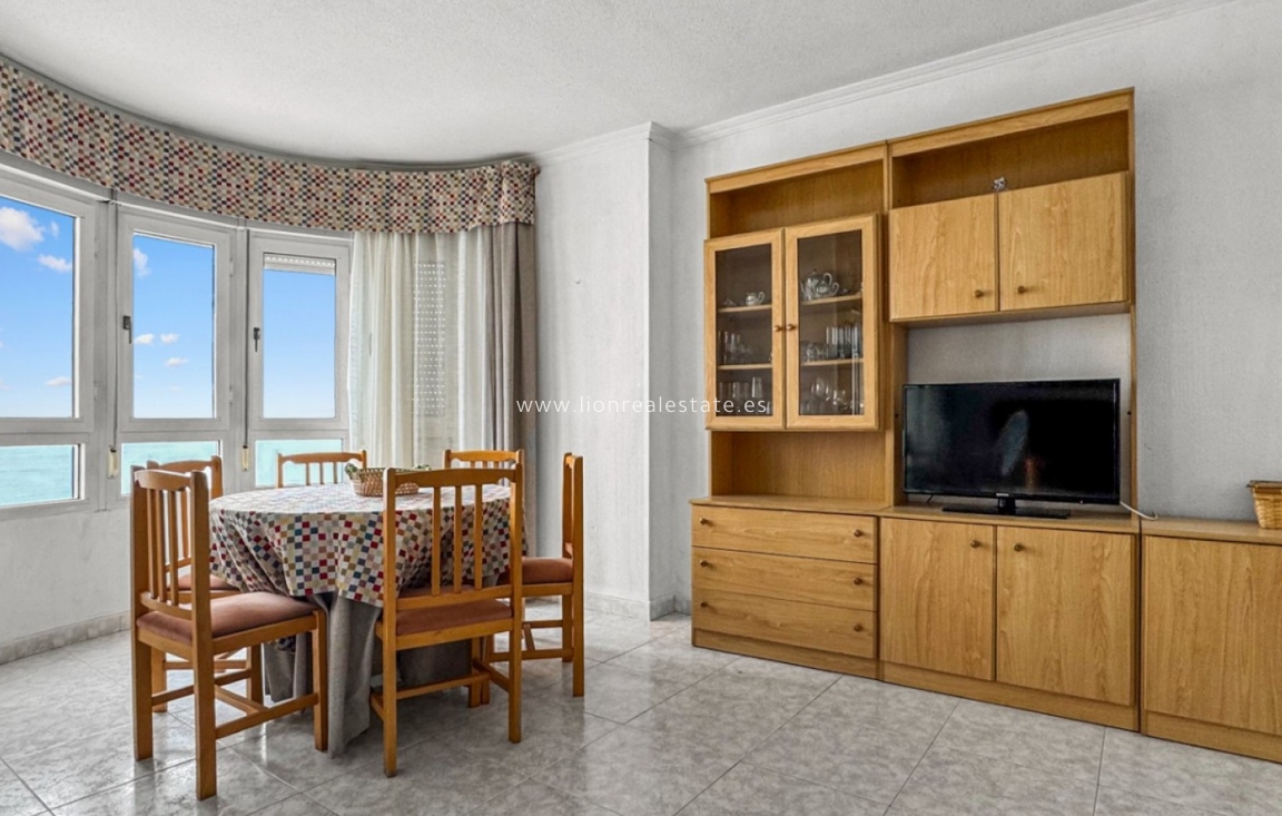 Resale - Apartment / flat - Torrevieja - Playa de los Locos