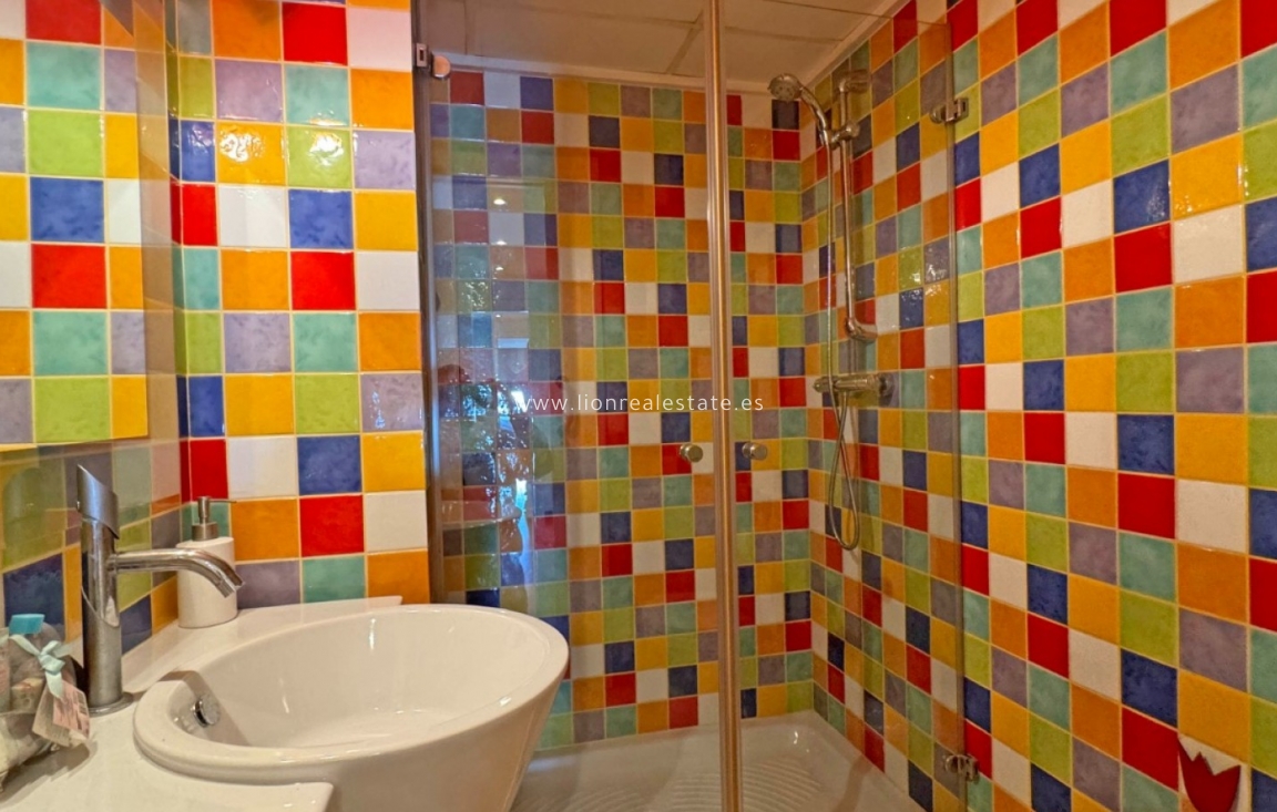 Resale - Apartment / flat - Torrevieja - Playa del Cura