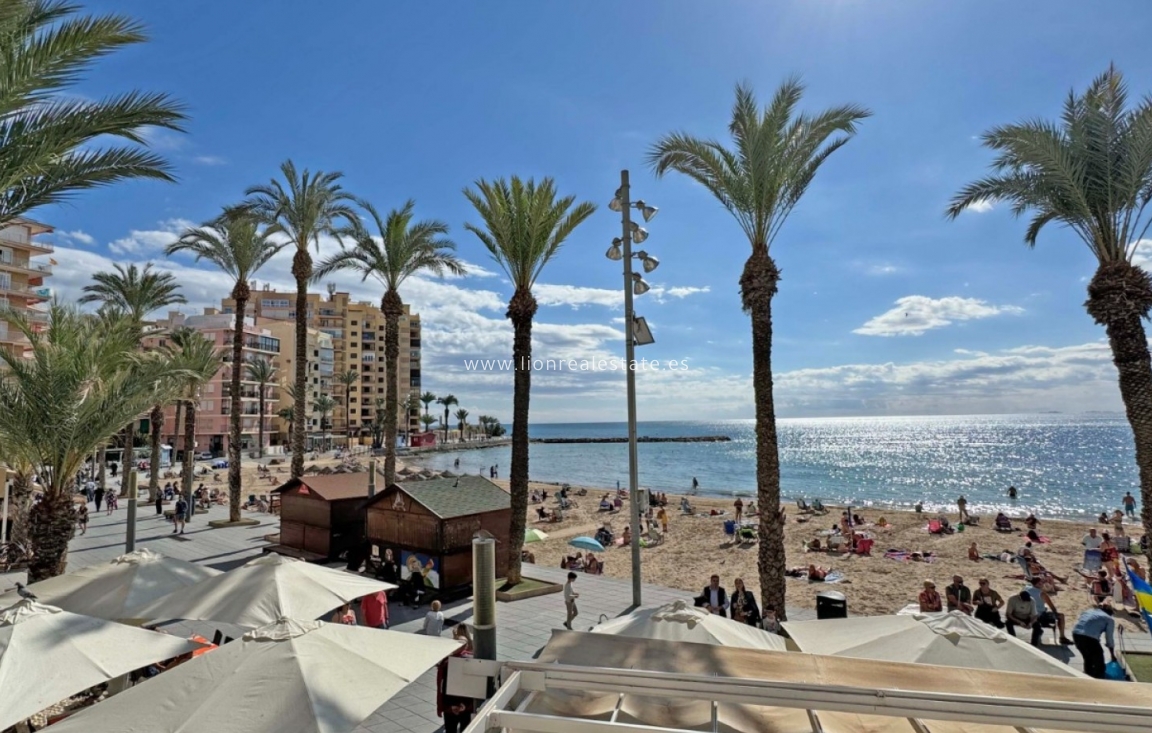 Resale - Apartment / flat - Torrevieja - Playa del Cura