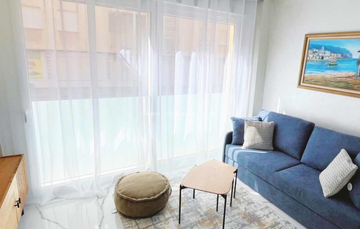 Resale - Apartment / flat - Torrevieja - Playa del Cura