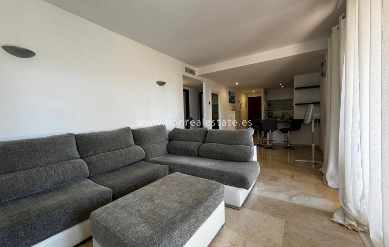 Resale - Apartment / flat - Torrevieja - Punta Prima