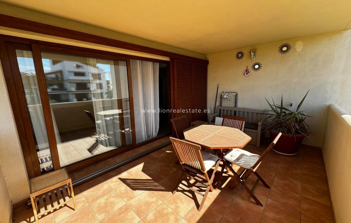 Resale - Apartment / flat - Torrevieja - Punta Prima