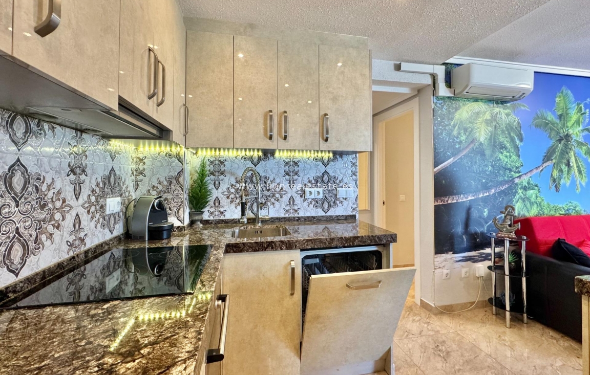 Resale - Apartment / flat - Torrevieja - Torre la mata