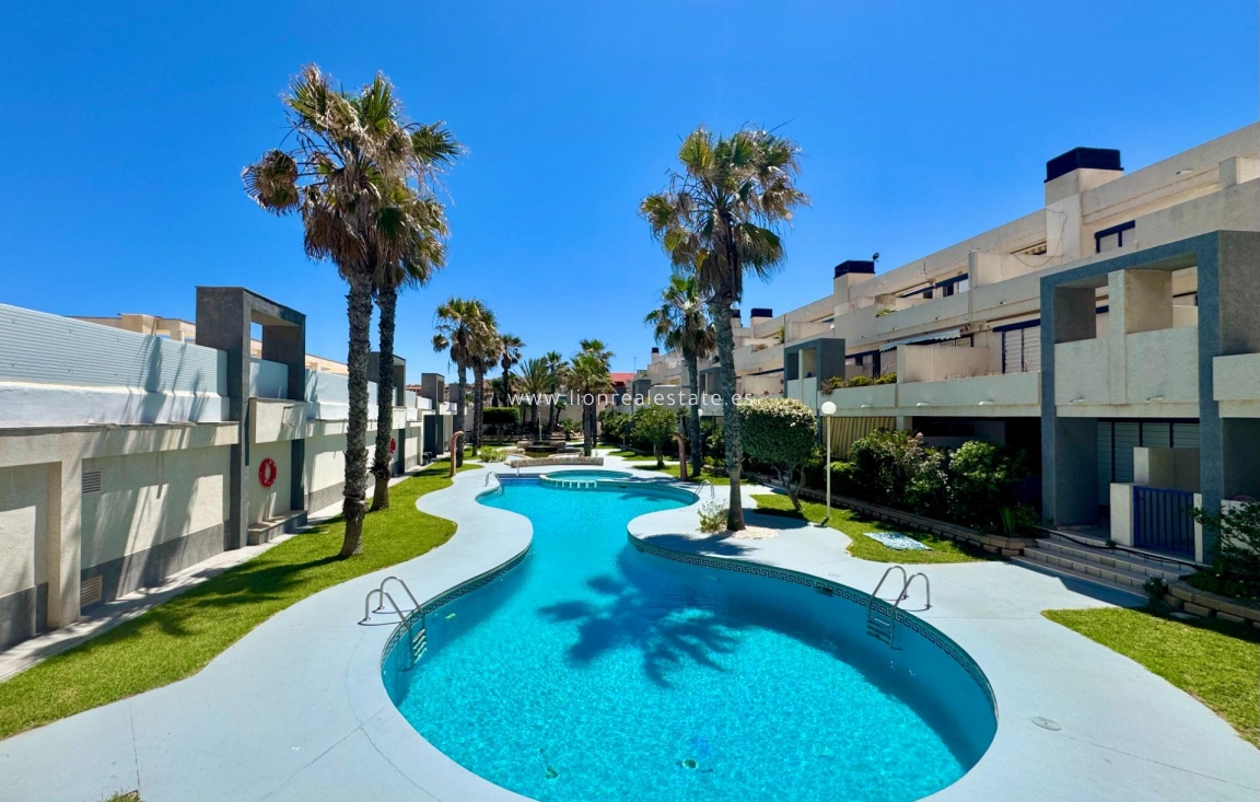 Resale - Apartment / flat - Torrevieja - Torre la mata