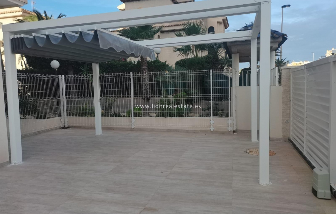 Resale - Apartment / flat - Torrevieja - Torreblanca