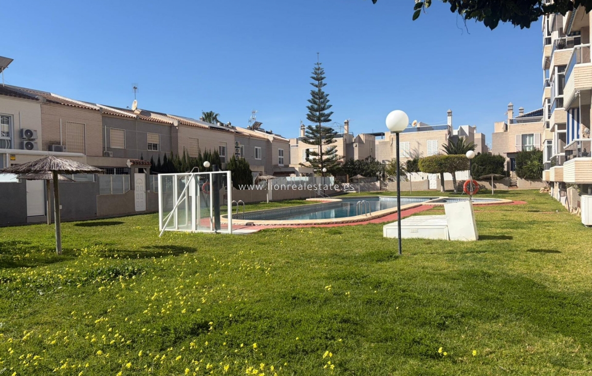 Resale - Apartment / flat - Torrevieja - Torreblanca