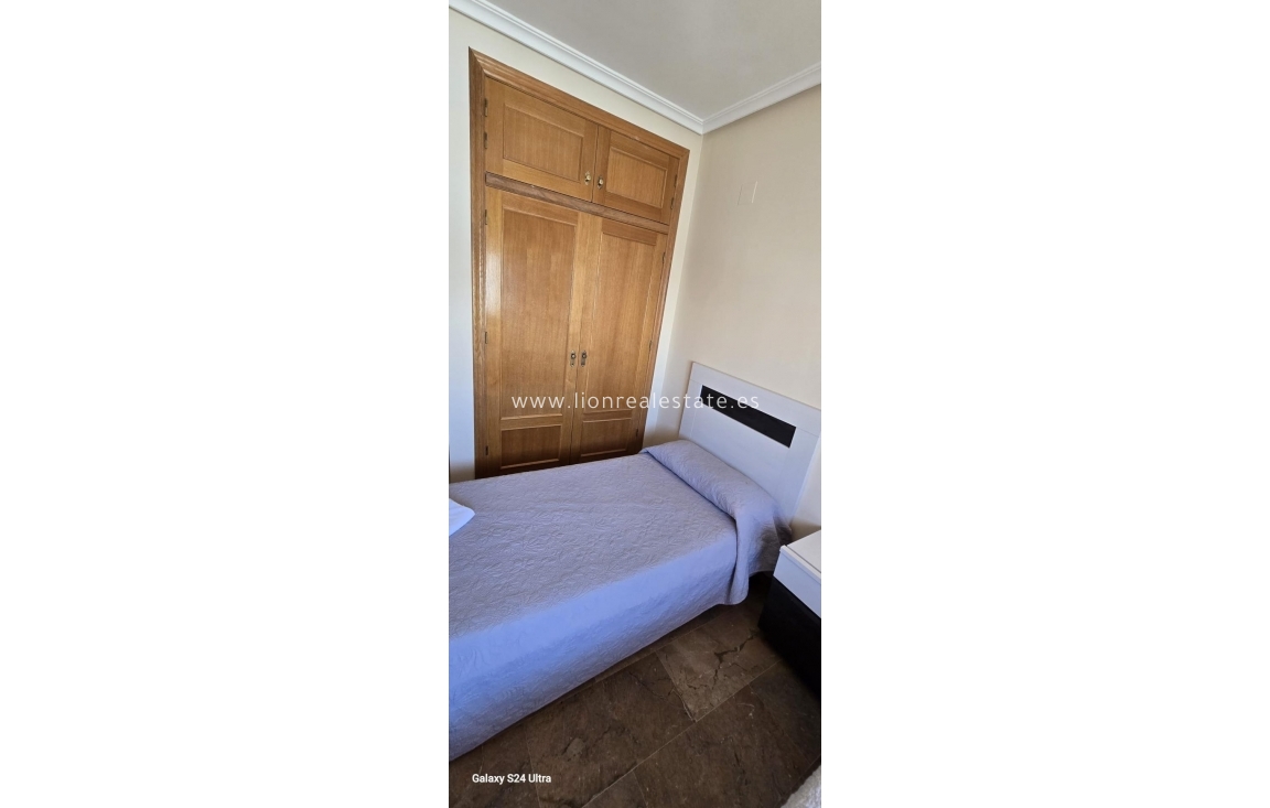 Resale - Apartment / flat - Torrevieja - torrevieja