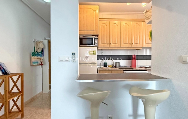 Resale - Apartment / flat - Torrevieja