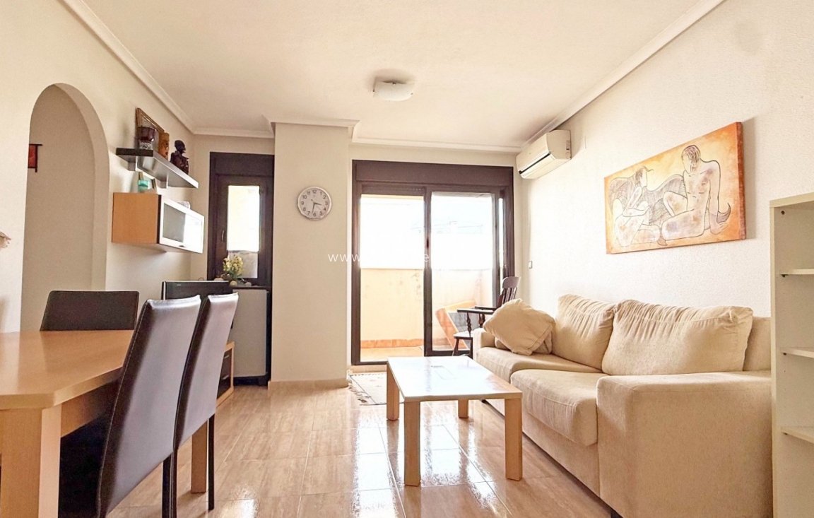 Resale - Apartment / flat - Torrevieja