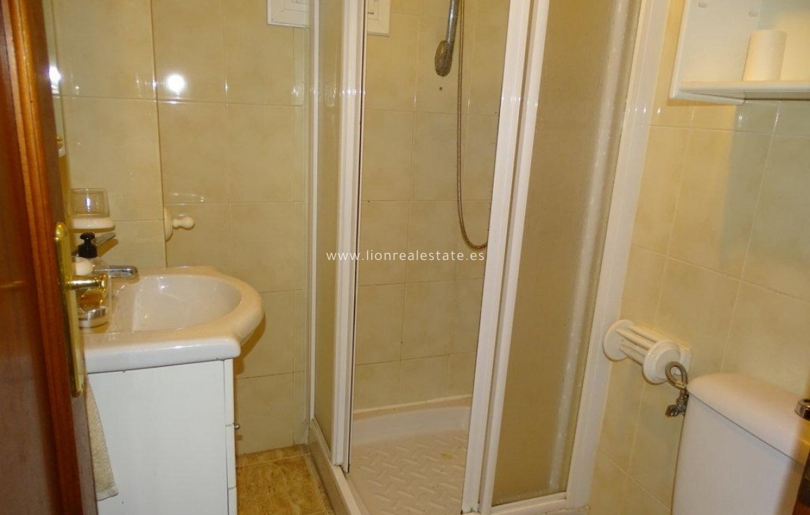 Resale - Apartment / flat - Torrevieja