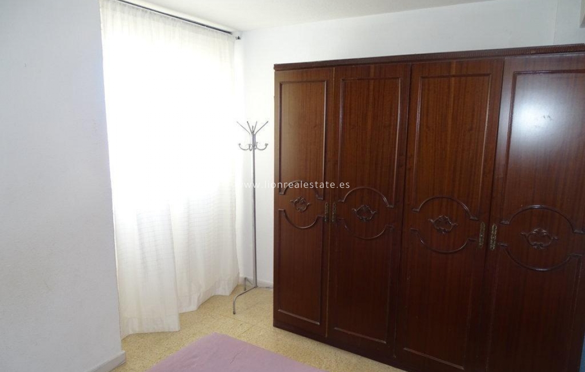 Resale - Apartment / flat - Torrevieja