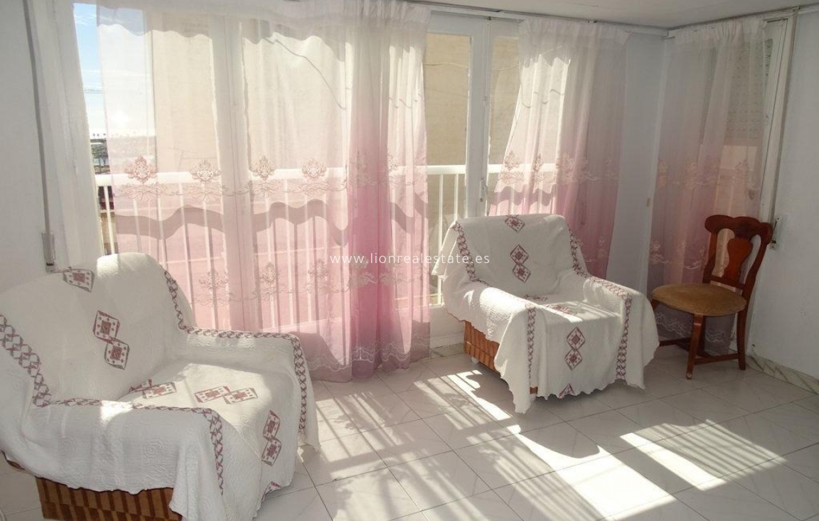 Resale - Apartment / flat - Torrevieja