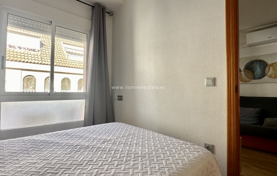 Resale - Apartment / flat - Torrevieja