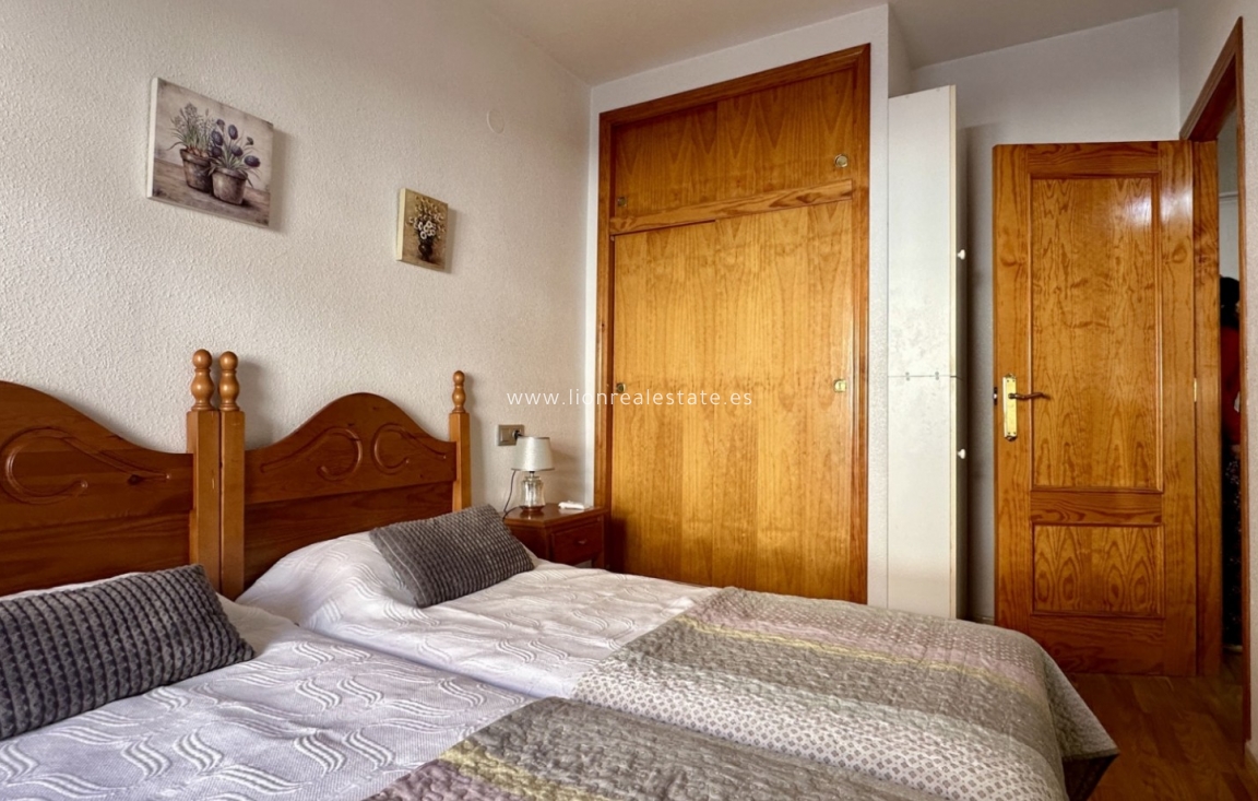 Resale - Apartment / flat - Torrevieja