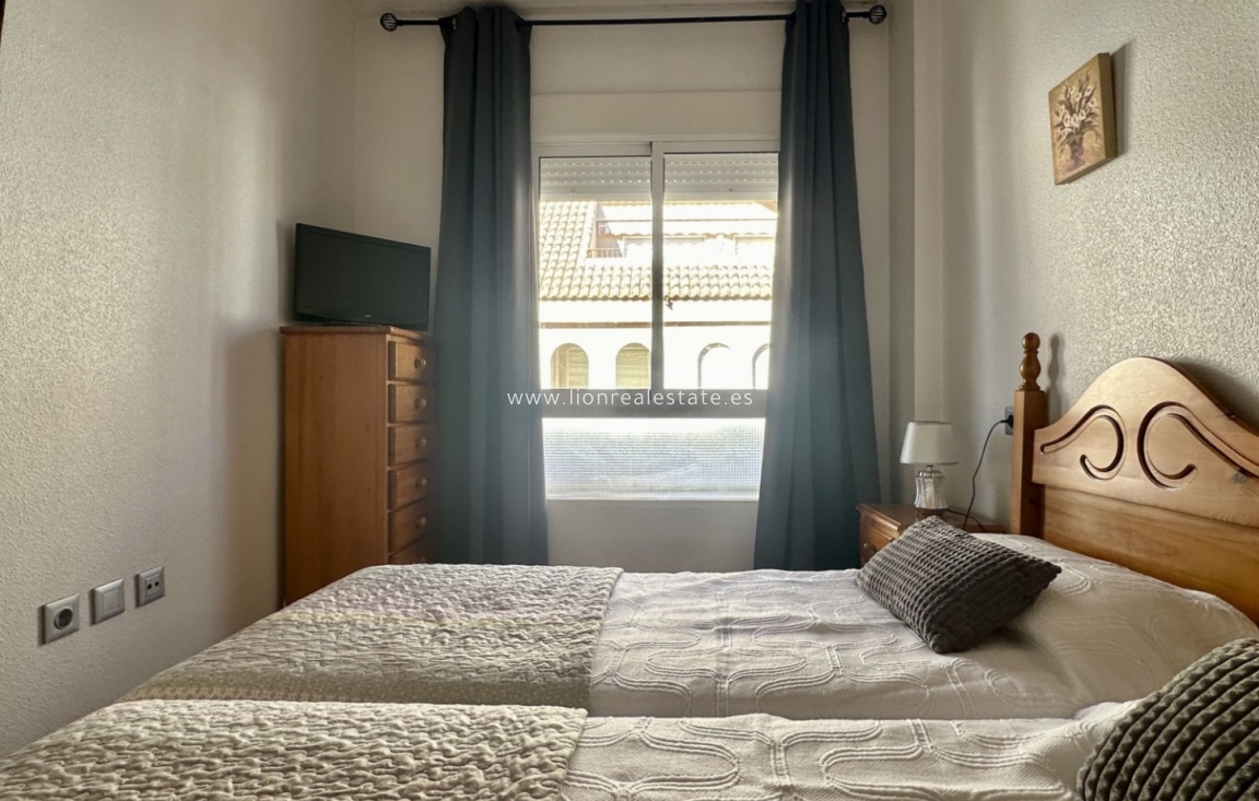 Resale - Apartment / flat - Torrevieja