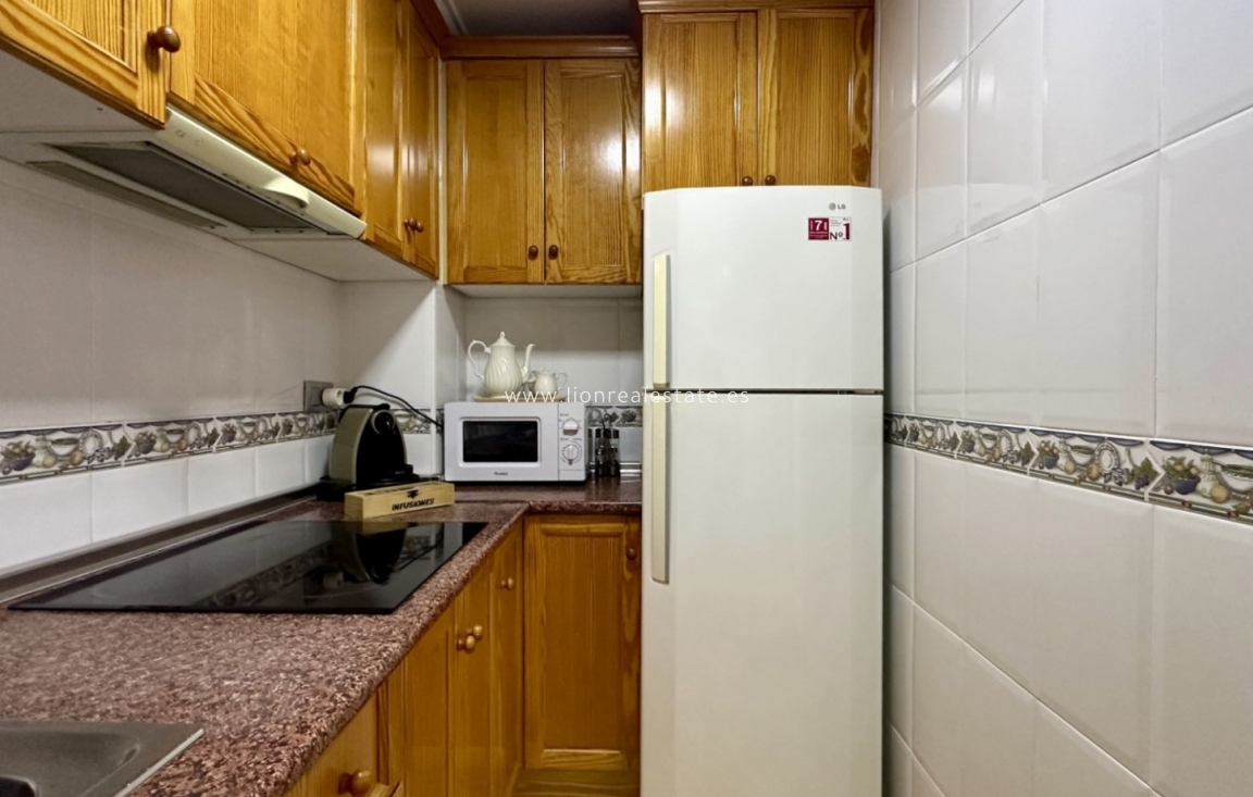 Resale - Apartment / flat - Torrevieja