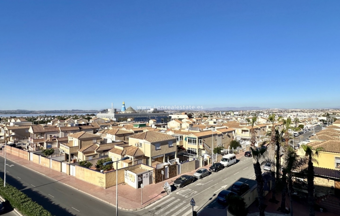 Resale - Apartment / flat - Torrevieja