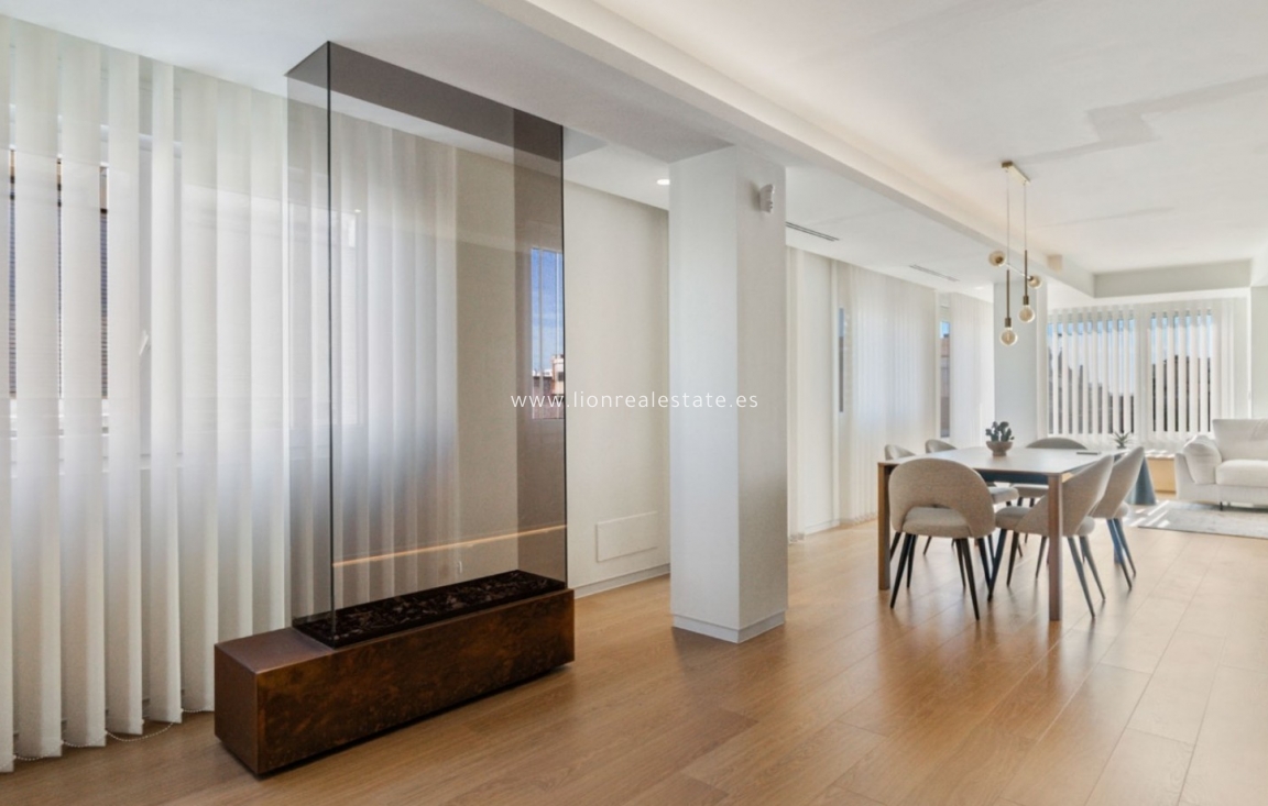 Resale - Apartment / flat - Torrevieja