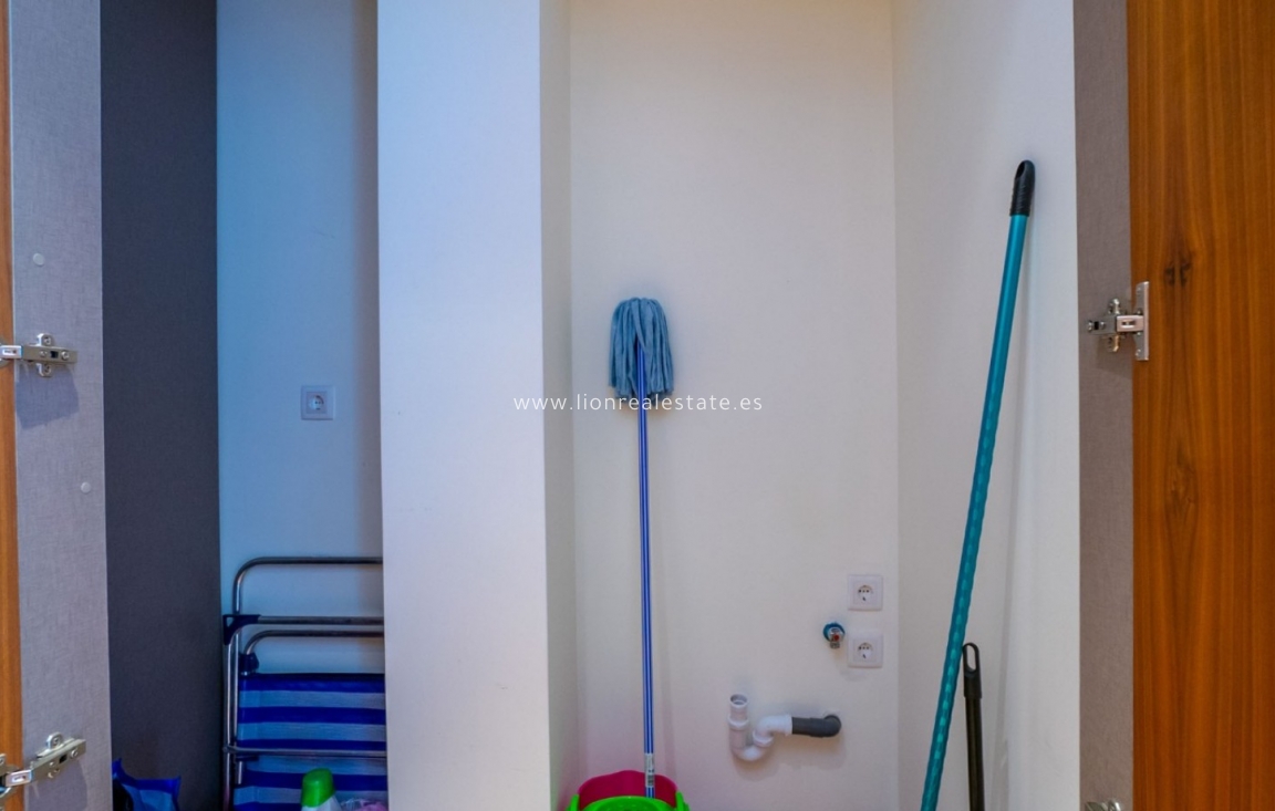 Resale - Apartment / flat - Torrevieja