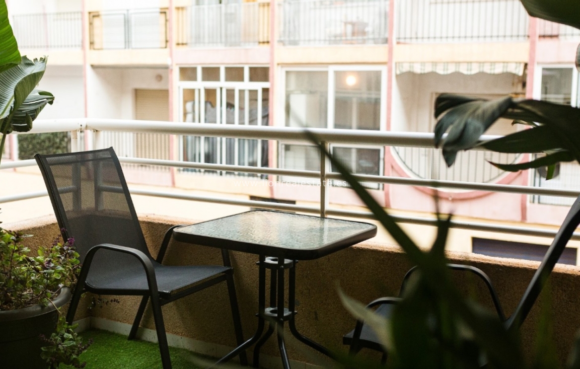 Resale - Apartment / flat - Torrevieja