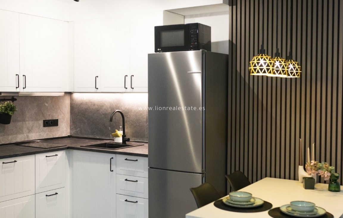 Resale - Apartment / flat - Torrevieja