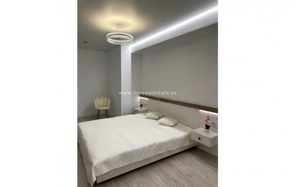 Resale - Apartment / flat - Torrevieja